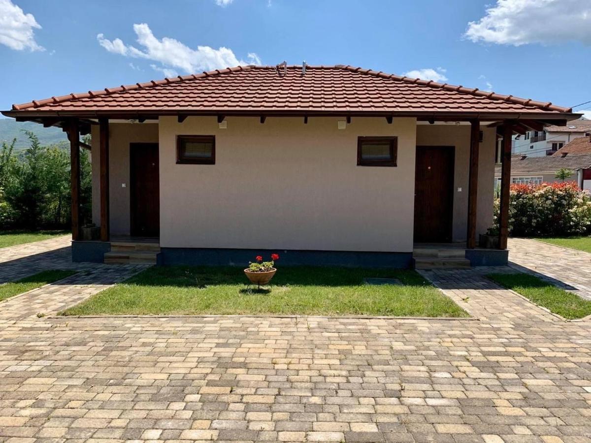 Konak Nestor Bungalows Skopje Ngoại thất bức ảnh