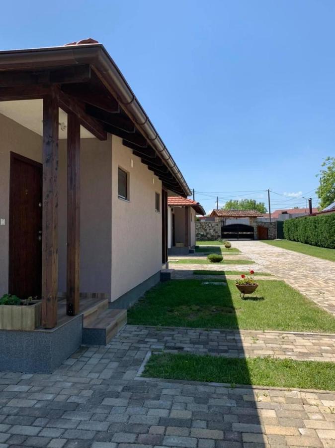 Konak Nestor Bungalows Skopje Ngoại thất bức ảnh