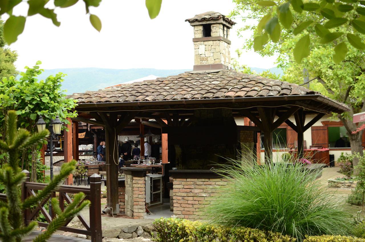Konak Nestor Bungalows Skopje Ngoại thất bức ảnh